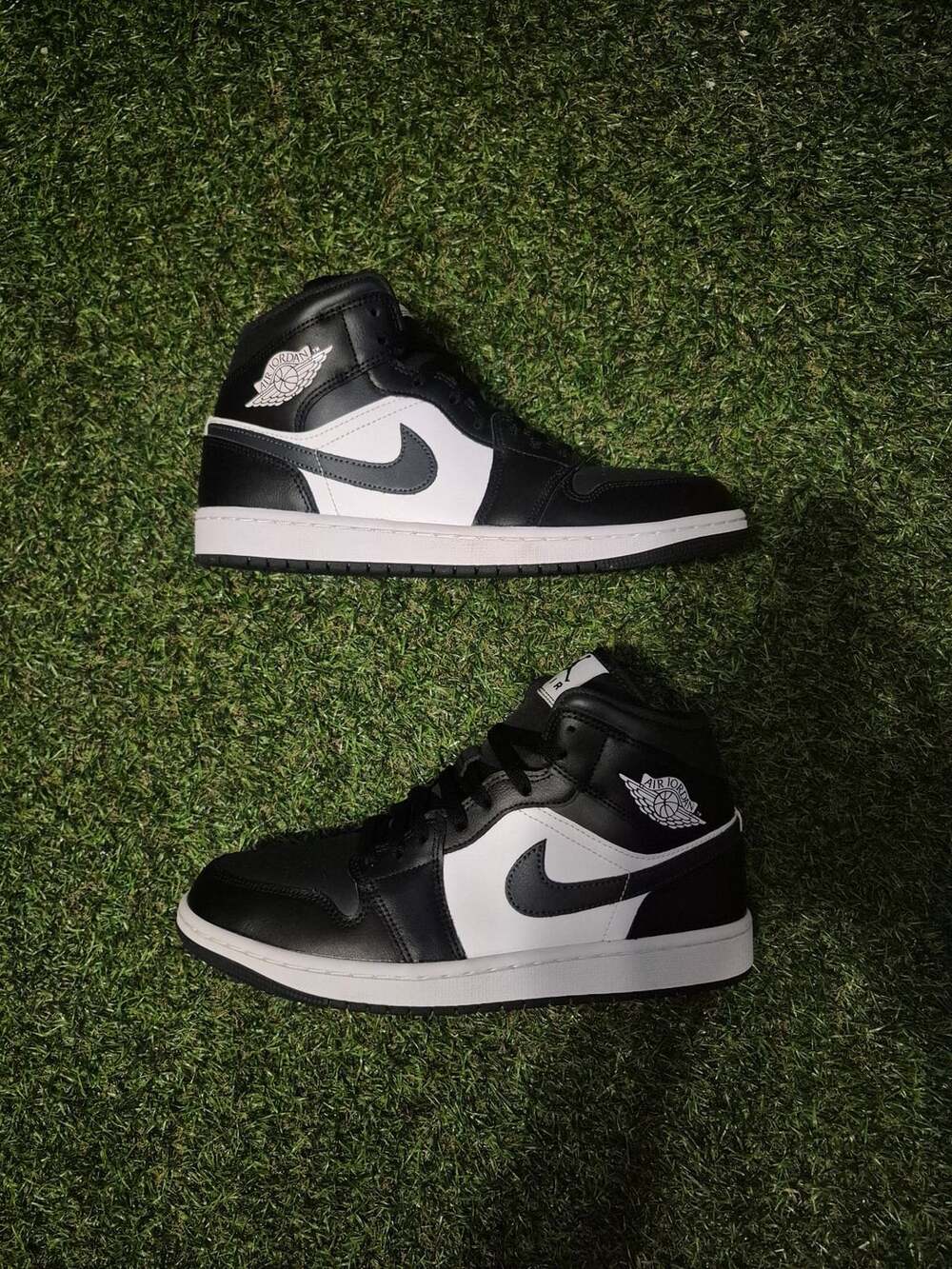 Jordan Air Jordan 1 Mid Off Noir Toe Black White Sneakers